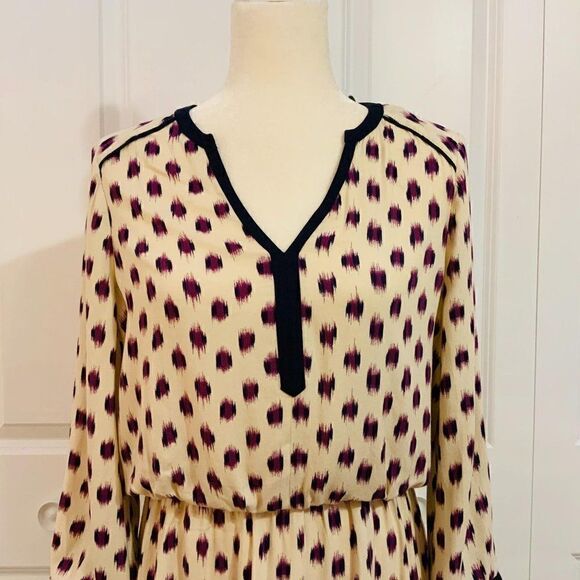 LA Made Resolve Brand Purple Cream Ikat Print V Neck Dress Medium New - Picture 3 of 10